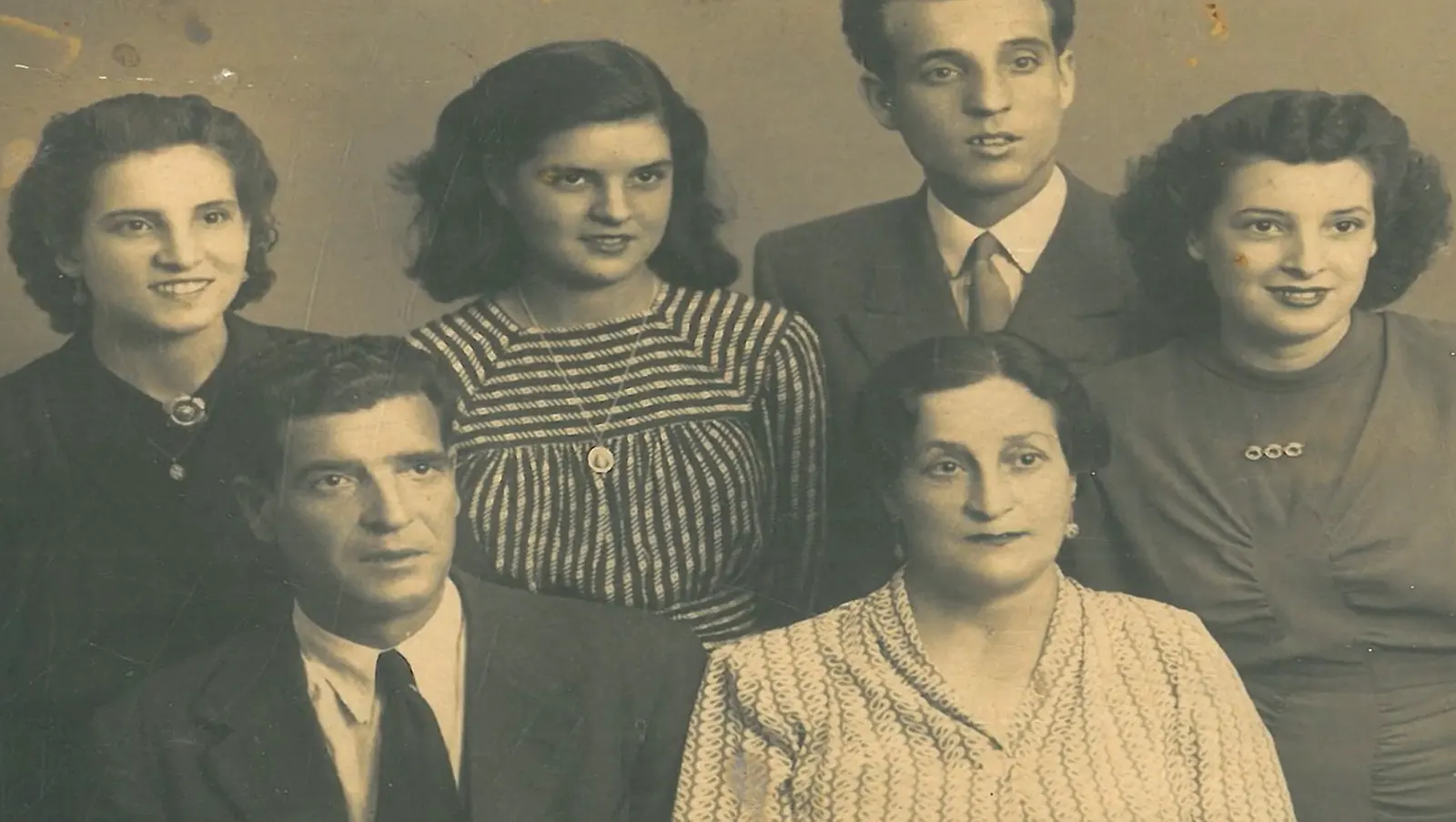 portada memorias de una familia por Eduardo Martín Jimenez